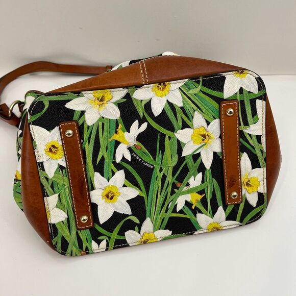 DOONEY and BOURKE Daffodil Drawstring Flower Tassel Bag with Wallet - Picture 13 of 16